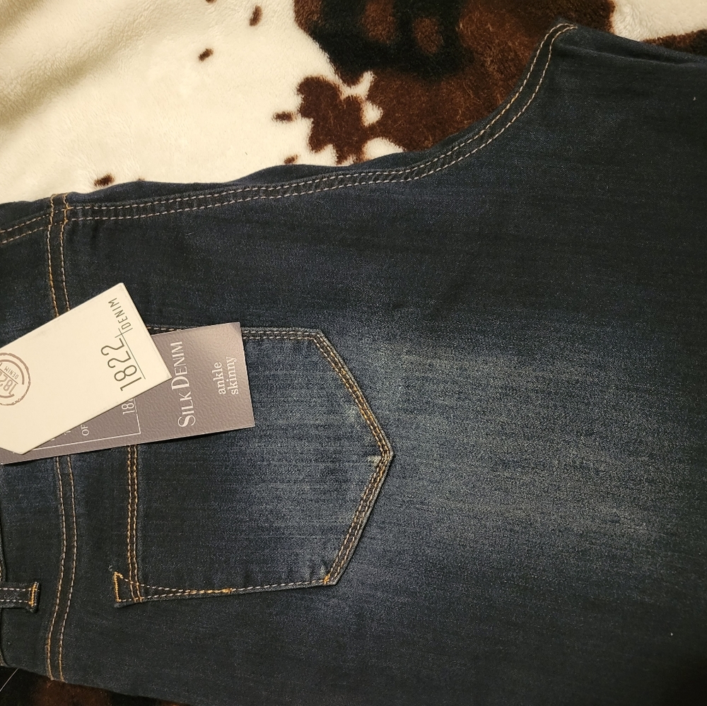 Size 16 ankle skinny jeans NWT
